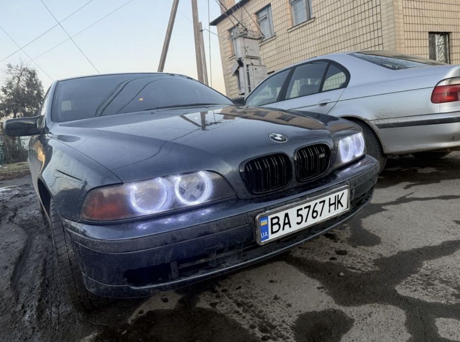 Кресты иксы в фары BMW e39 в дальний фары бмв е39 рест и дорест