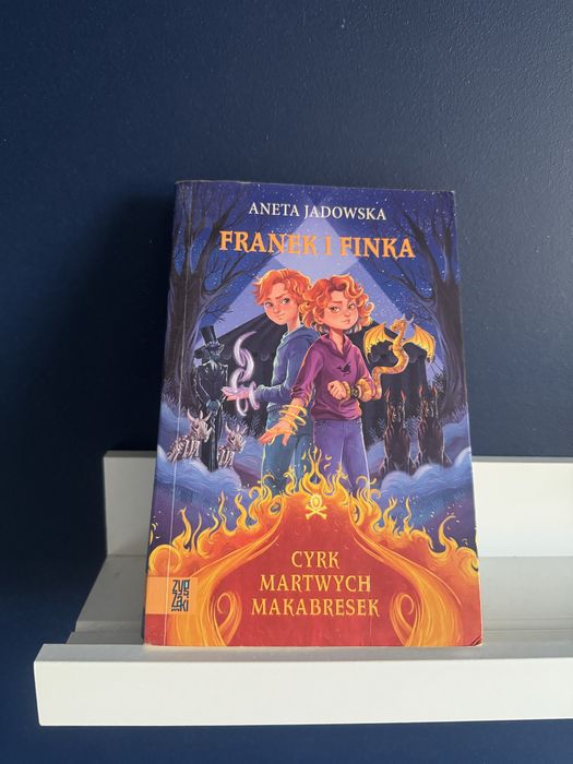 Franek i Finka. Cyrk martwych makabresek.