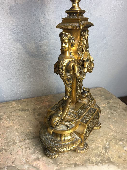 Relógio mesa corda e par de candelabros Napoleão III