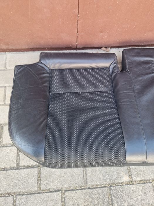 Kanapa siedzisko tył toyota Auris kombi