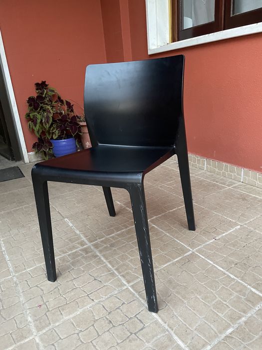 Cadeira Arper Juno – Design Italiano (Made in Italy)