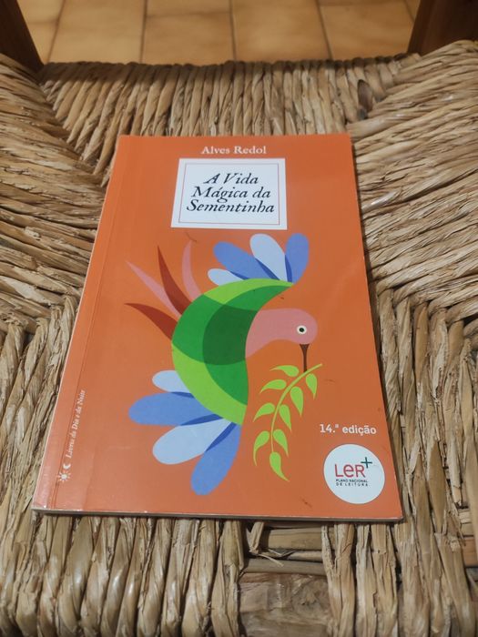 Livro "A Vida Mágica da Sementinha" de Alves Redol