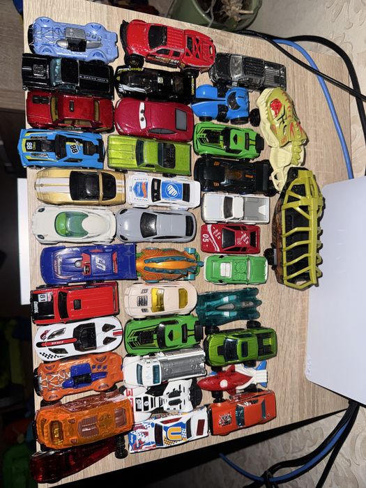 Машинки хот вилс Hot wheels