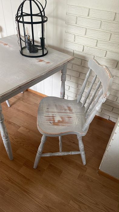 Komplet shabby chic - stół i dwa krzesła