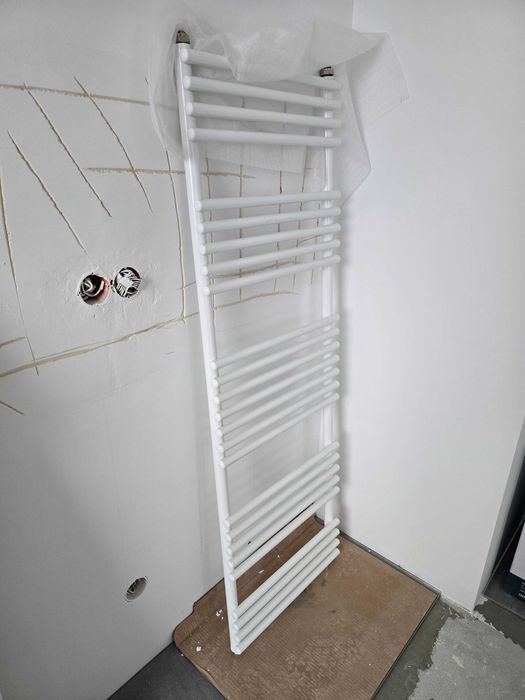 Grzejnik łazienkowy drabinkowy, kaloryfer  150x50 cm – biały, jak nowy