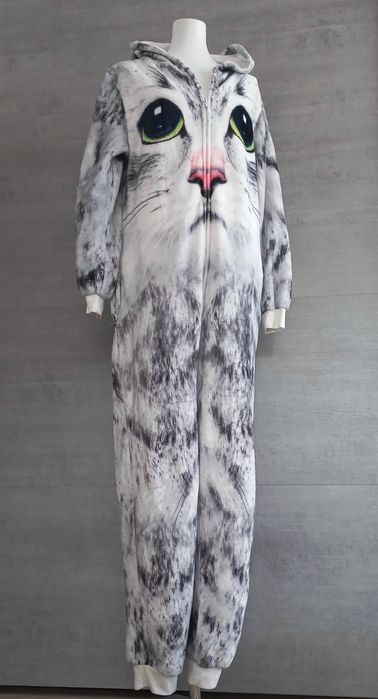 Cudna piżama M/L. Piękny kot milutka, ciepła, na zimne wieczory.