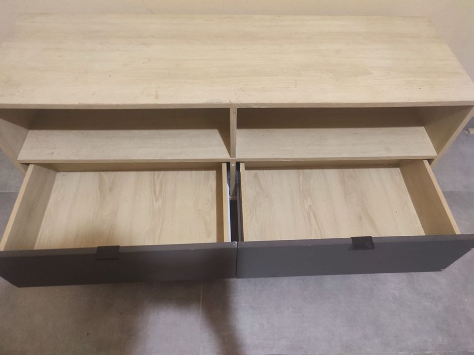 Estante para sala da JYSK