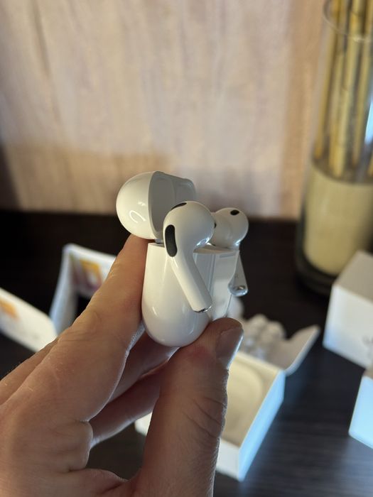 Apple AirPods Pro 3 - Навушники з активним шумоподавленням