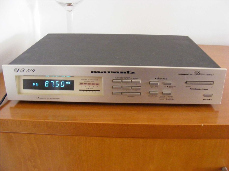 Tuner Marantz ST510