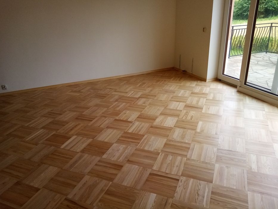 Cyklinowanie parkietów,schodów układanie parkietu paneli,schody