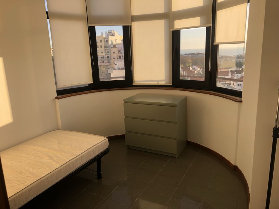 Quarto individual Almada