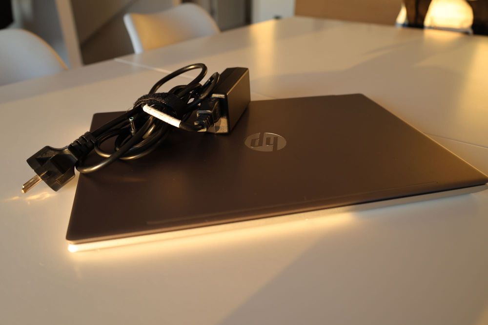 HP Pavilion 15" | Intel Core i5-8250U | 16GB RAM | SSD 256GB | NVIDIA GeForce MX130