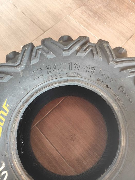 Pneus para moto quatro