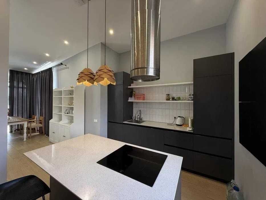 Продаж Будинку з Ремонтом 120 м2 - 6 соток землі, с. Зазим'я, Біля Річки Броварський р-н