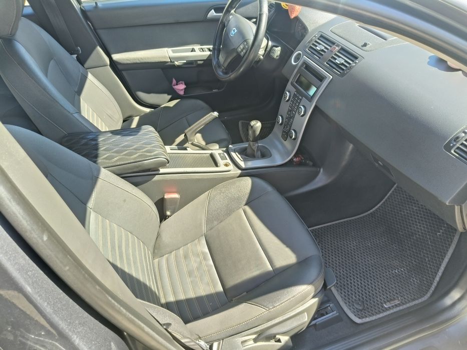Volvo V50 1.6  перший власник