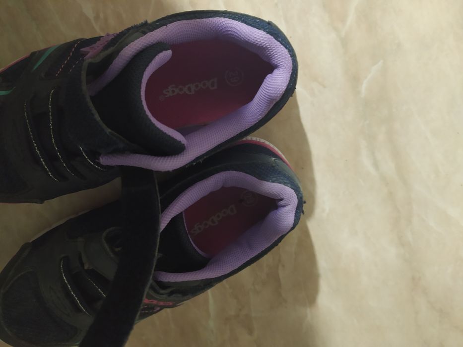 Новые  кроссовки