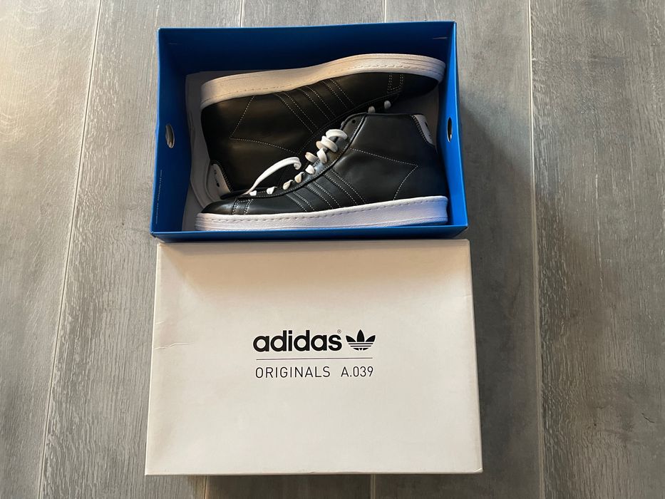 Adidas originals 43 1/3