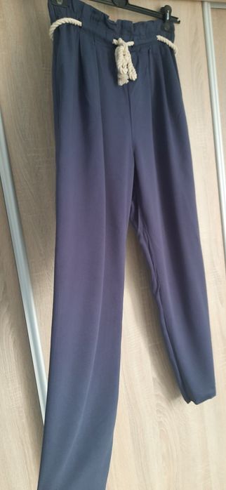 Letnie spodnie damskie rozm 40