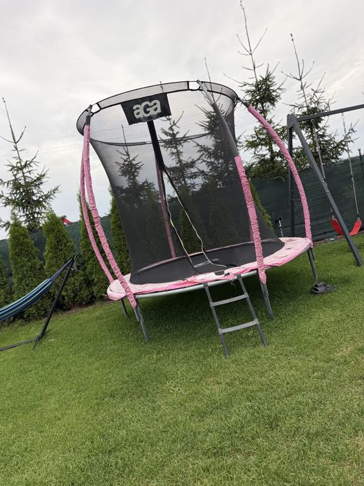 Trampolina różowa