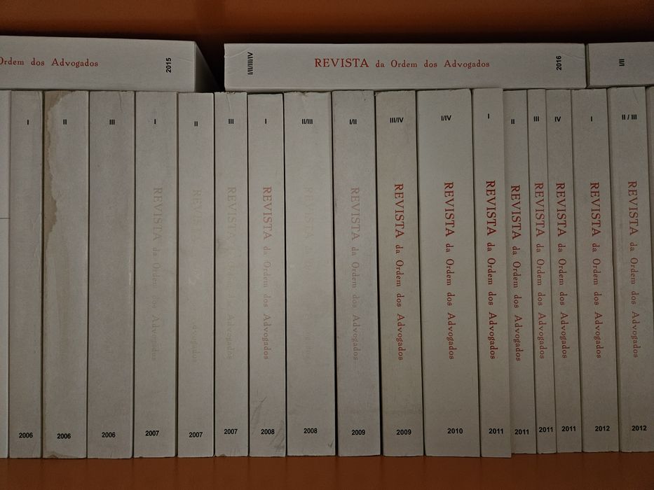 Revistas da Ordem dos Advogados de 2006 a 2017, 28 exemplares.