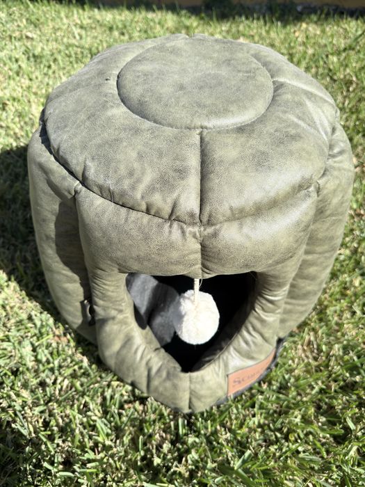 Cama para Gato com Brinquedo = a Nova