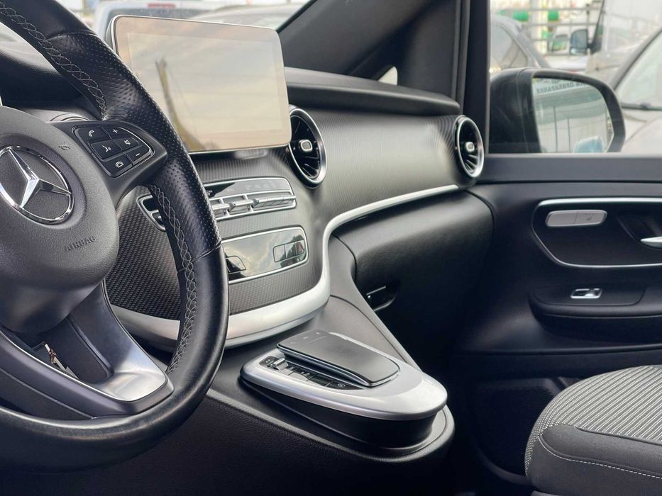 Mercedes-Benz V-Class 2021