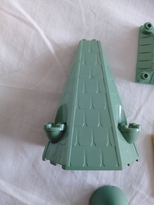 LEGO elementy zamku Harry Potter