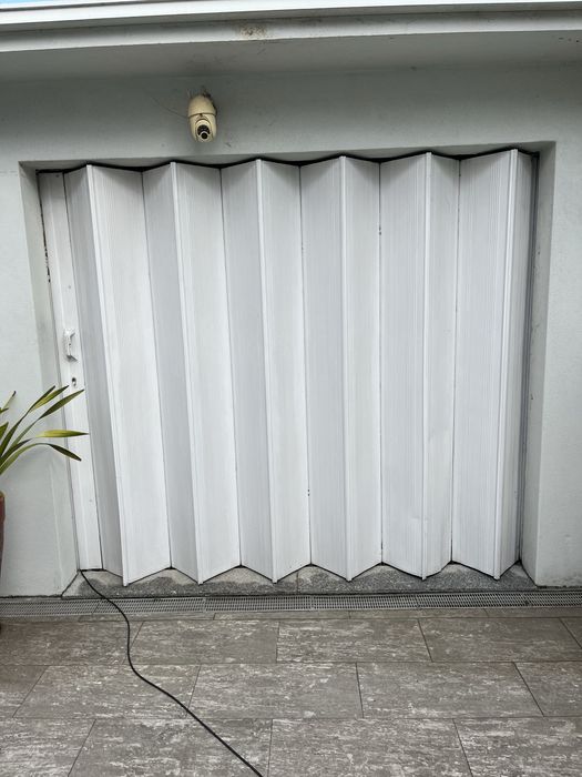 Portão garagem ferro