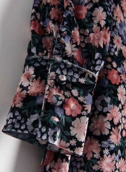 Sukienka welurowa w kwiaty Reserved rozmS