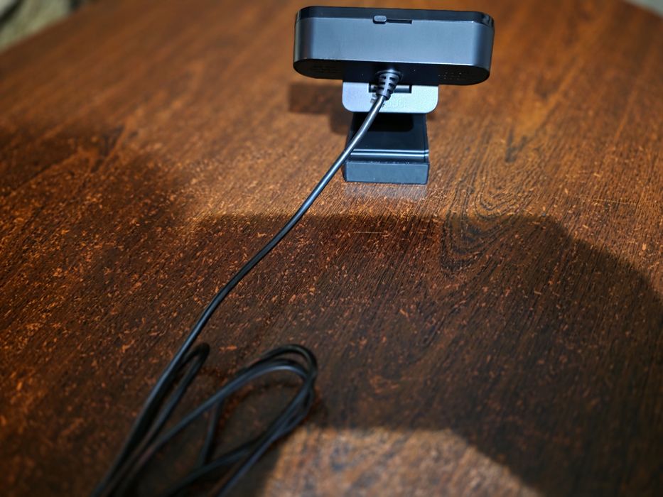 Веб-камера Trust Taxon QHD Webcam Eco Black