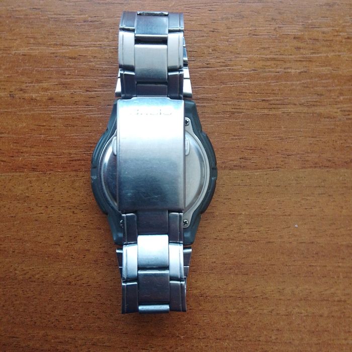 Наручные часы Casio AV-80.