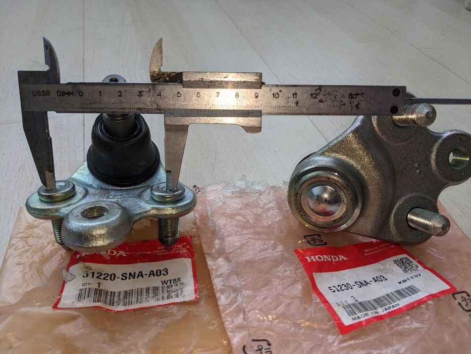 Нова шарова (кульова) опора Honda Civic 4D 2006-2011 нижня права