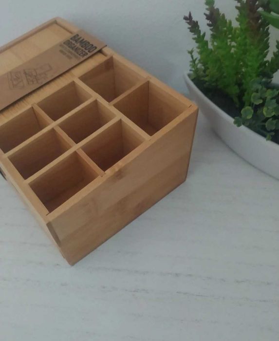 Organizador de maquilhagem em bambu