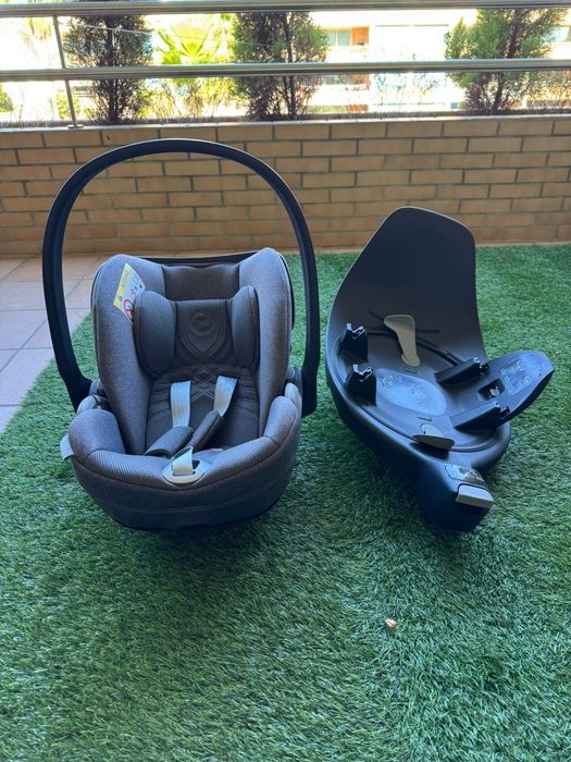 Cybex Cloud T I-size Plus Mirage Grey Base T black