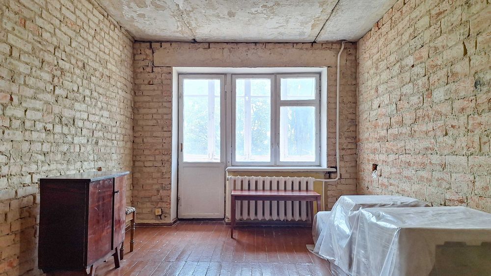 Продам 2-кімнат квартиру, хрущовка. Підготовлена під чистовий ремонт.