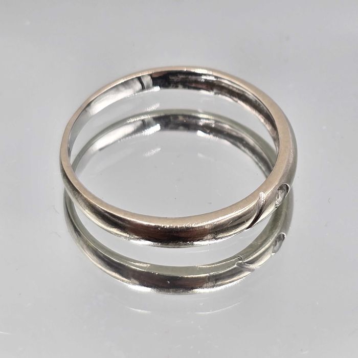 Pierścionek Białe Złoto Z Cyrkonią Próba 585 14K Waga 1,83g Rozmiar 17