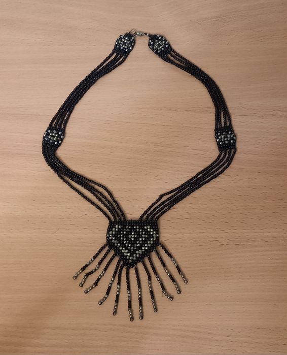 Гердан ручної роботи з бісеру