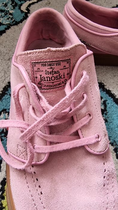 Tenisowki nike skora