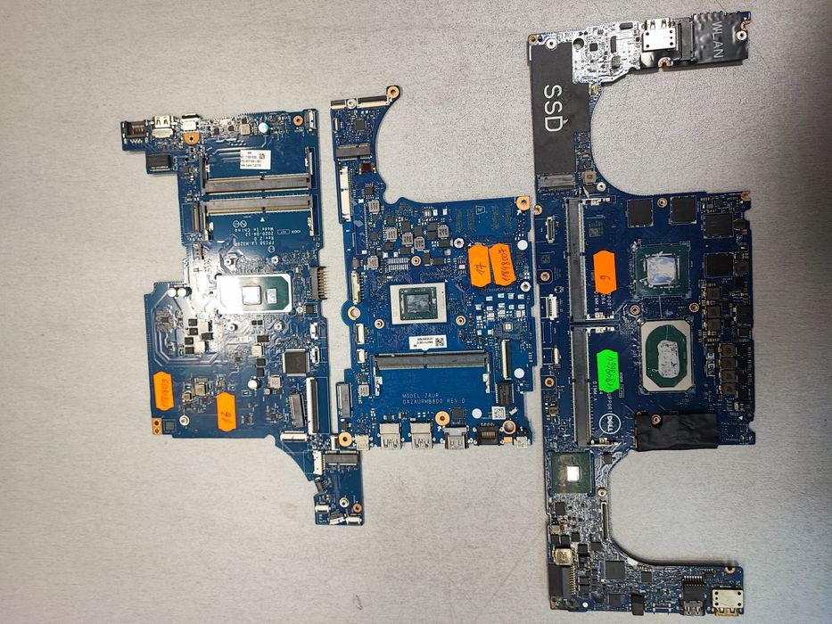 Нерабочие материнский платы для ноутбуков.