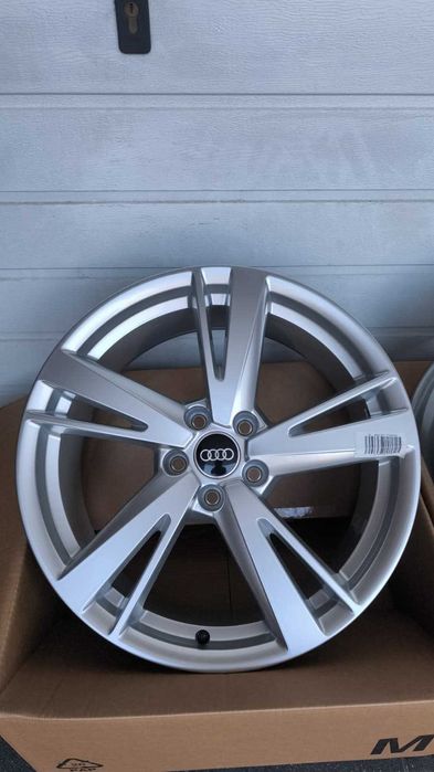 Felgi aluminiowe Audi A3 S3 RS3 Vw Skoda Cupra 5x112 (OL764F)