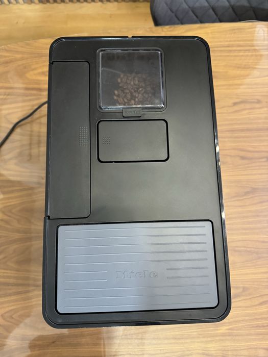 Кофемашина Miele CM6300