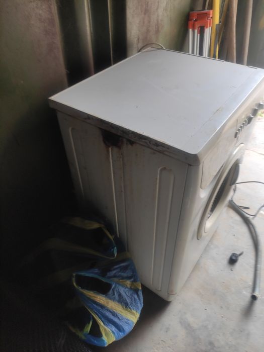 Стиральная машина Indesit w105 tx