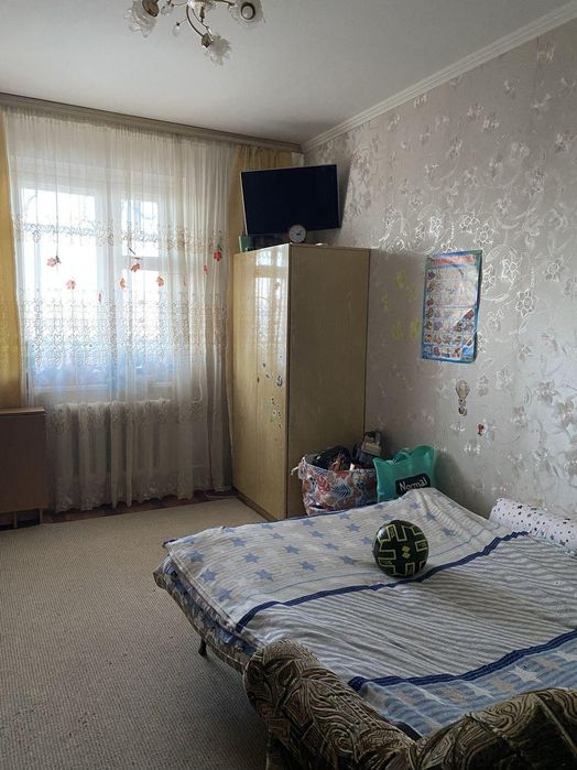 Продам 2-кім. квартиру 52 кв.м. вул.Олімпійська 10 м.Бровари EM