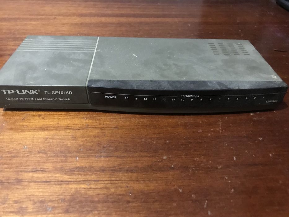 Продам роутер тплинг