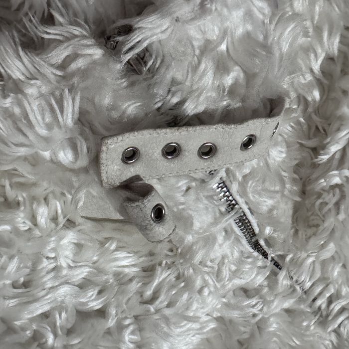 Белая укороченая шубка y2k