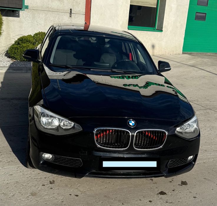 BMW Seria 1 Samochód osobowy marki BMW Seria 1 F20