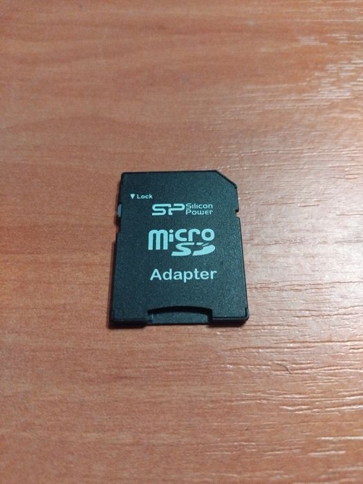 Продам карту памяти 2 гб без переходника.