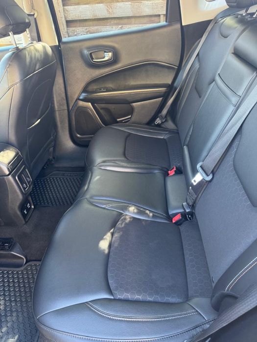 Jeep compass 2018 latitude