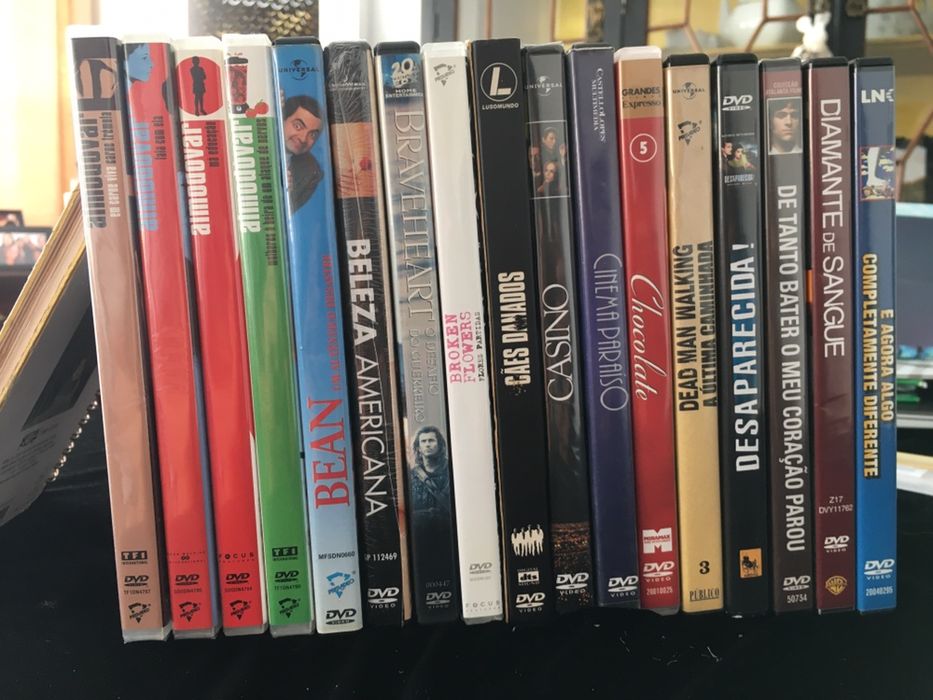 DVDs e Blu-Ray originais de filmes e séries, novos/como novos