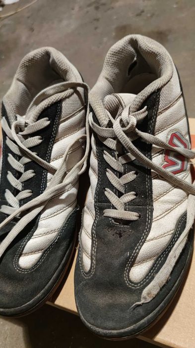 Halówki sportowe 43